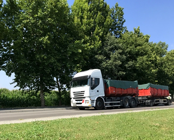 Camion in movimento